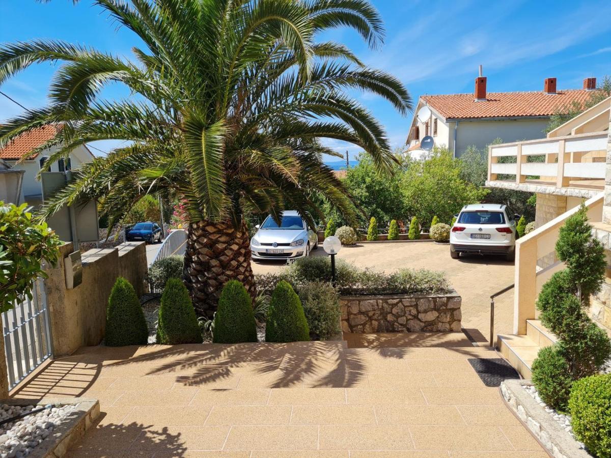 Apartments With A Parking Space Lun, Pag - 4062 Lun  Buitenkant foto
