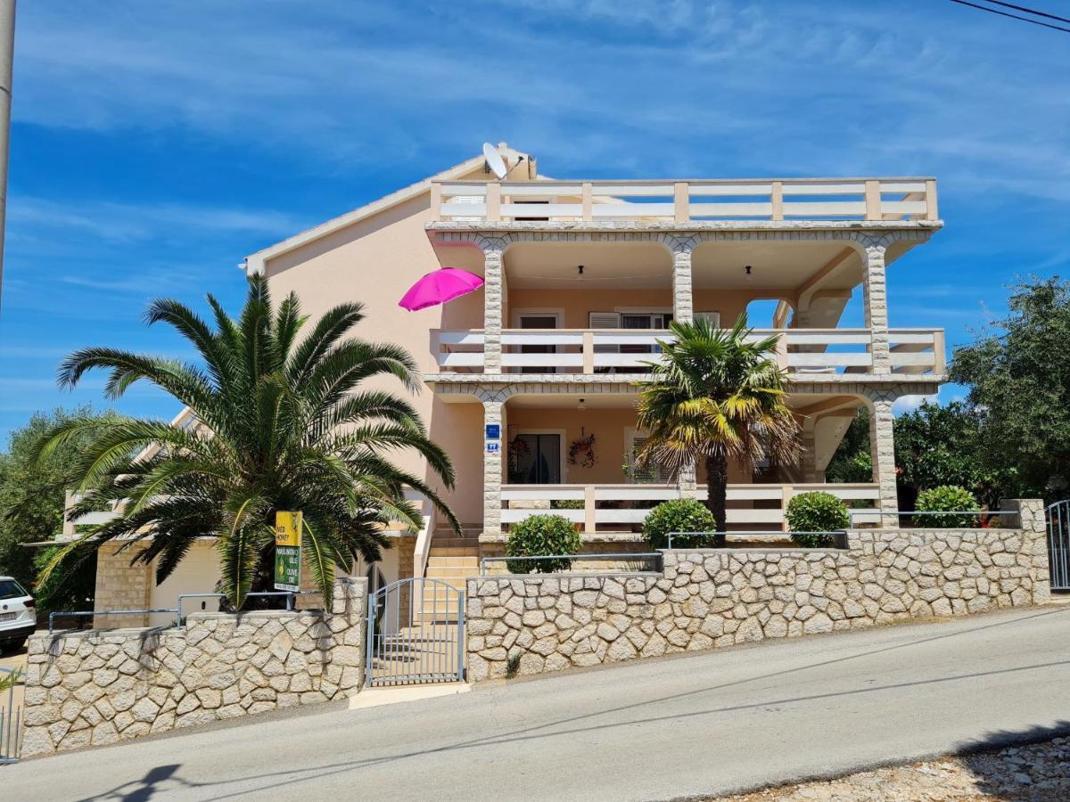 Apartments With A Parking Space Lun, Pag - 4062 Lun  Buitenkant foto